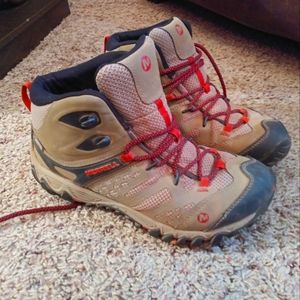 Merrel Hiking Boots, size 8